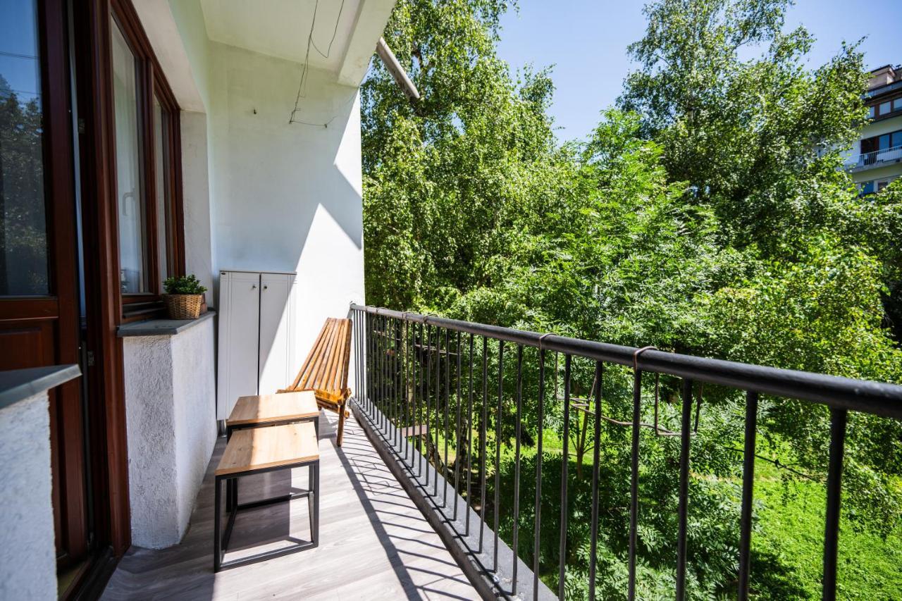 Cozy One-Bedroom Apartment Near City Center Сараево Экстерьер фото
