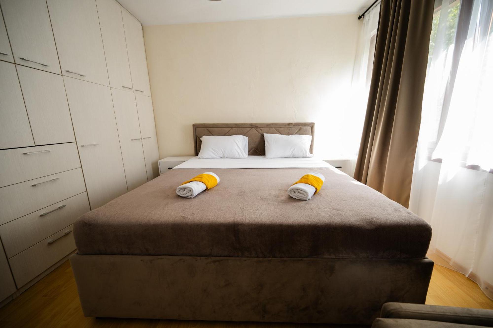 Cozy One-Bedroom Apartment Near City Center Сараево Экстерьер фото